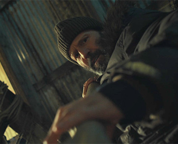 เตรียมตายอนาถ! “เจสัน สเตแธม” ซัด “ไม้พาย” อาวุธสังหารเด็ด เปิดซีนเดือด “Shelter คลั่งนรกหลบตาย” พร้อมมันส์สะเทือนโลก 5 กุมภาพันธ์นี้ ในโรงภาพยนตร์